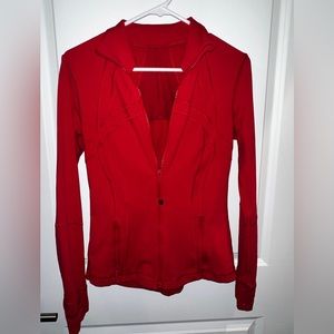 Lululemon Define Jacket in Dark Red. Size 6